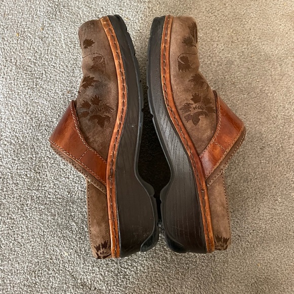 Klogs Austin brown leather floral Slip Ons Mules Loafers Clog size 9 - Picture 3 of 10